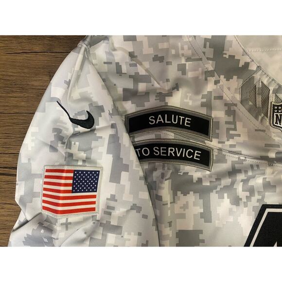 Philadelphia Eagles | Men’s Medium #1 Jalen Hurts “Salute to Service” Jersey - Picture 4 of 7